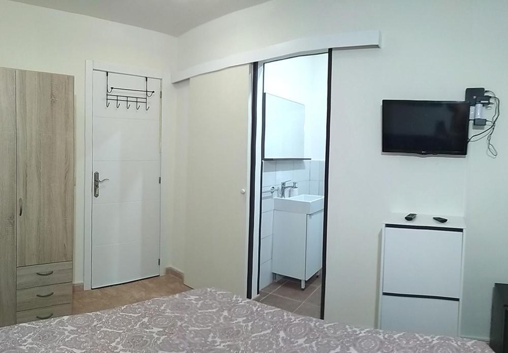 Kiki Vivienda Bed & Breakfast サン・イシドロ エクステリア 写真
